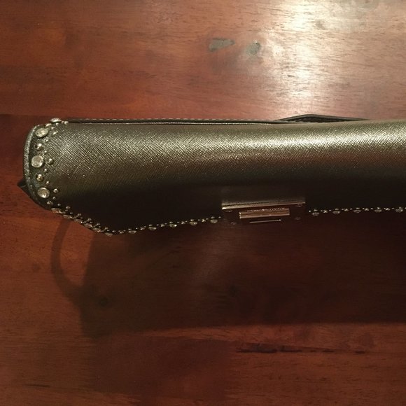 Michael Kors Tina Leather Clutch Shoulder Bag Metallic Silver - NWT $278 - Picture 5 of 15